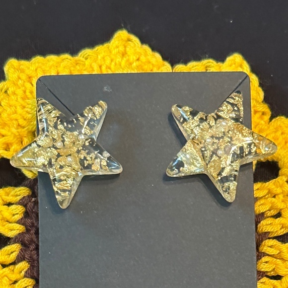 NEW PLUNDER Gold-marbled star, stud earrings - Picture 1 of 3